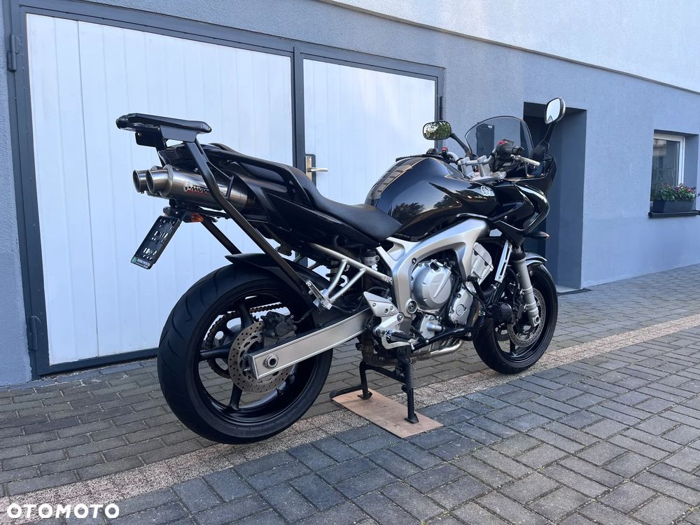 Yamaha FZ6 - 4