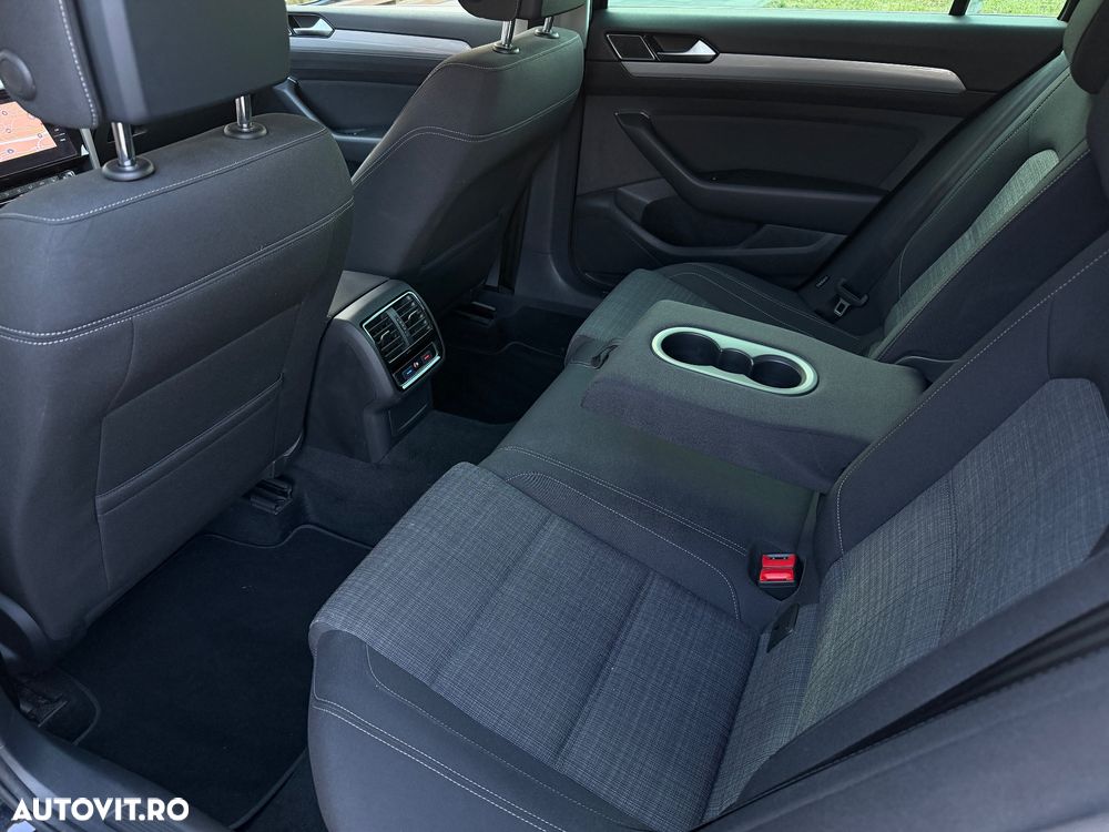 Volkswagen Passat 2.0 TDI SCR DSG Business - 15
