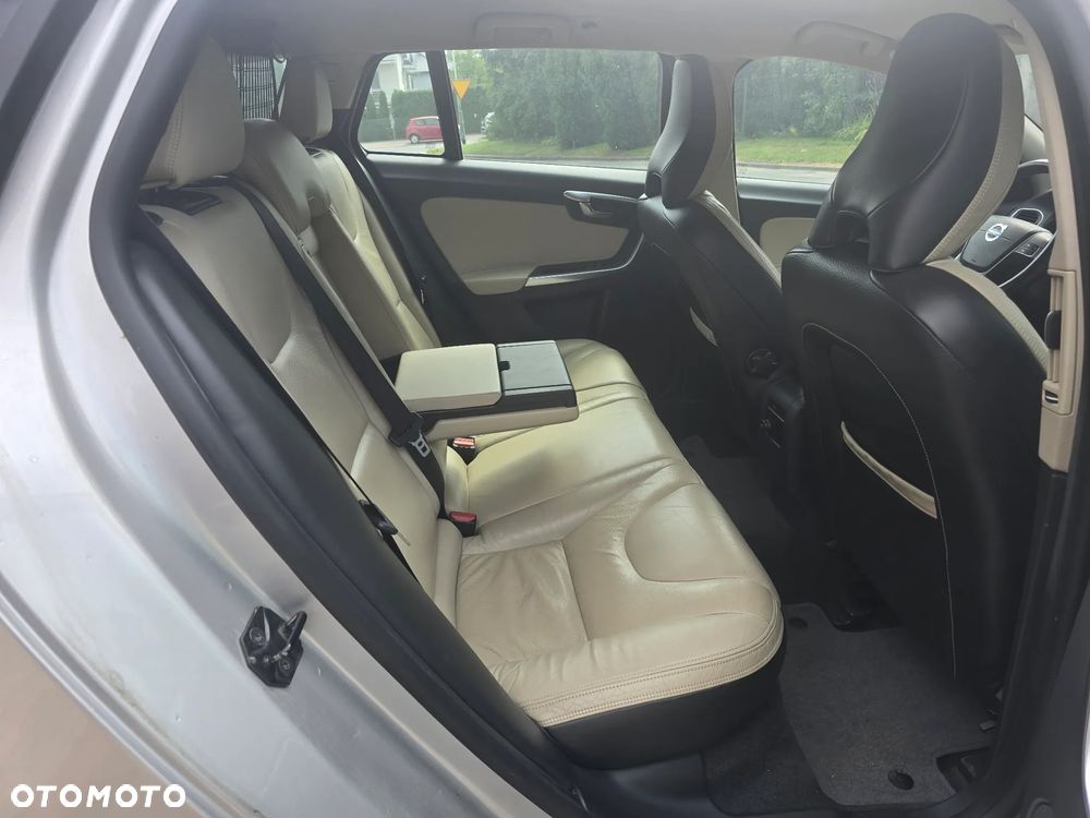 Volvo V60 - 10
