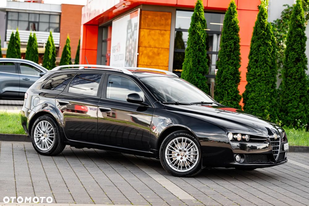 Alfa Romeo 159 2.4 JTDM 20V DPF Q-Tronic Distinctive - 3