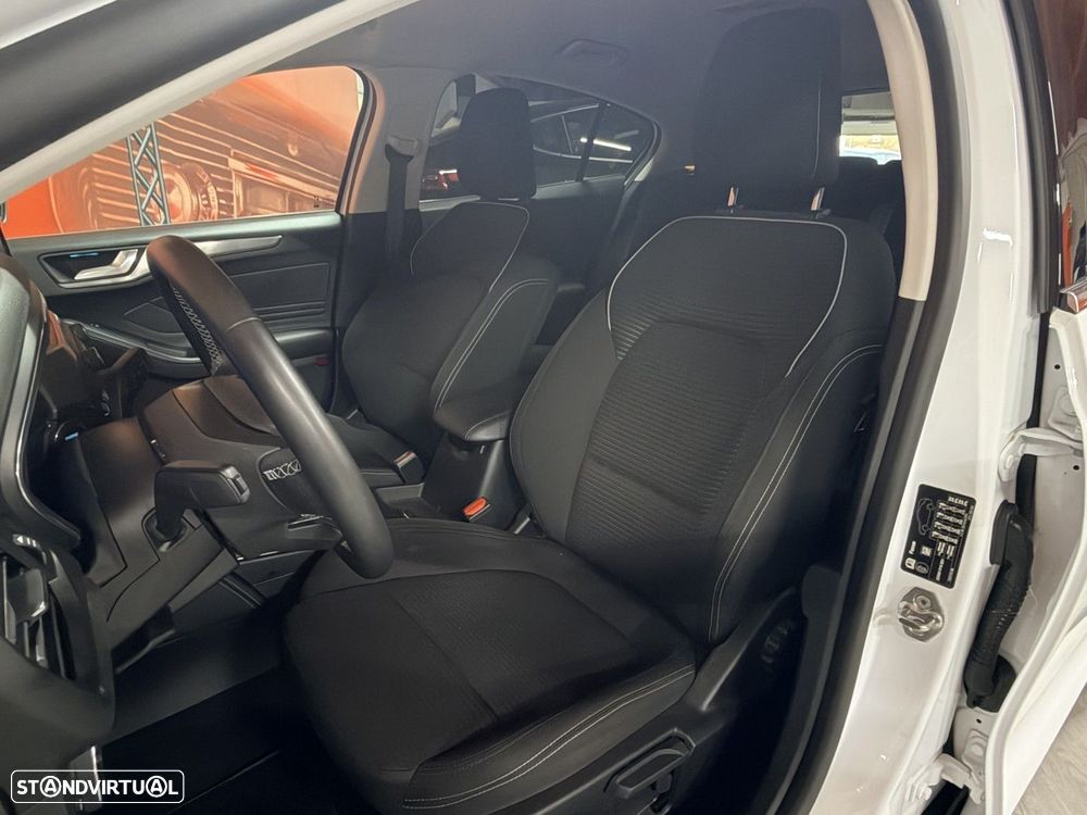 Ford Focus 1.0 EcoBoost Titanium Aut. - 8