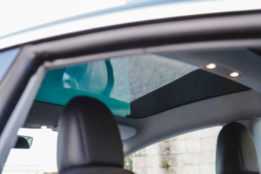 Tesla Model 3 Standard RWD Plus - 28