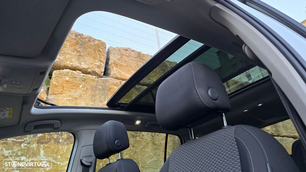 VW Touran 1.6 TDI Confortline - 7