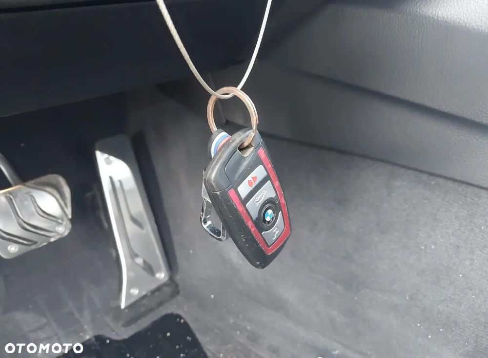 BMW Seria 3 328i xDrive Sport-Aut Sport Line - 12