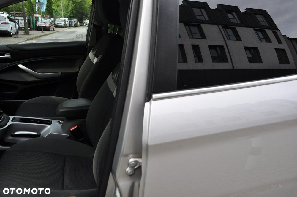 Ford Kuga - 7