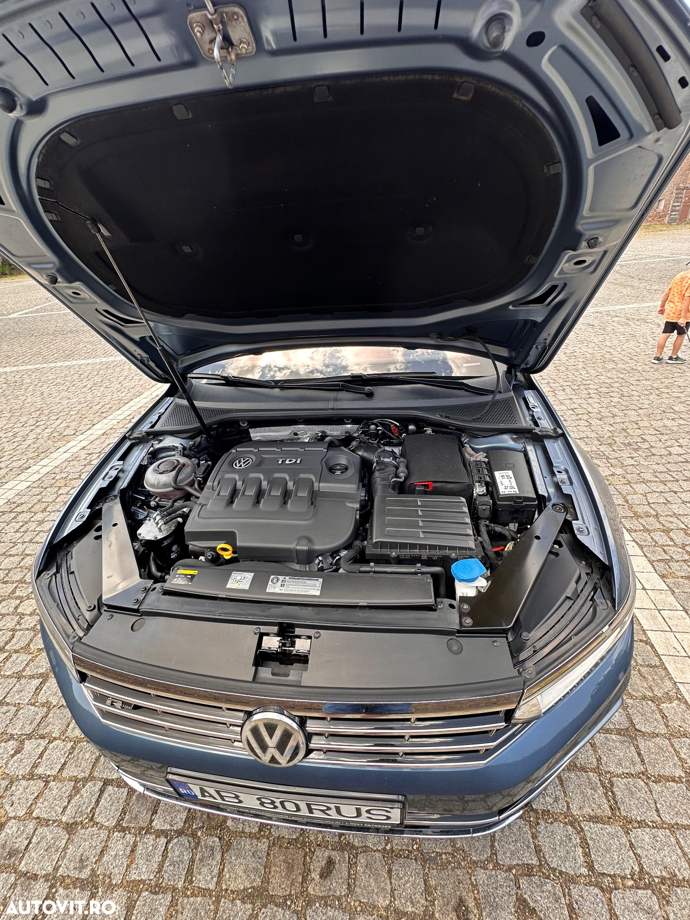 Volkswagen Passat 2.0 TDI (BlueMotion Technology) Comfortline - 8
