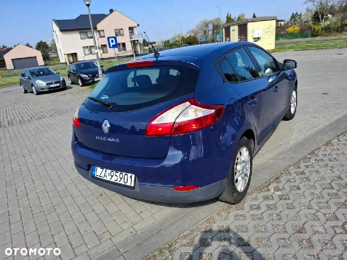 Renault Megane 1.6 16V 100 Authentique - 9