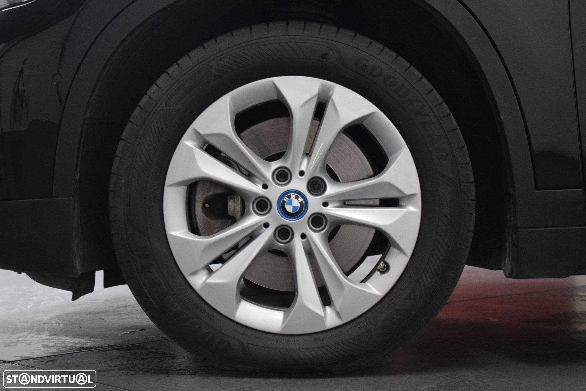 BMW X1 25 e xDrive Corporate Edition - 22