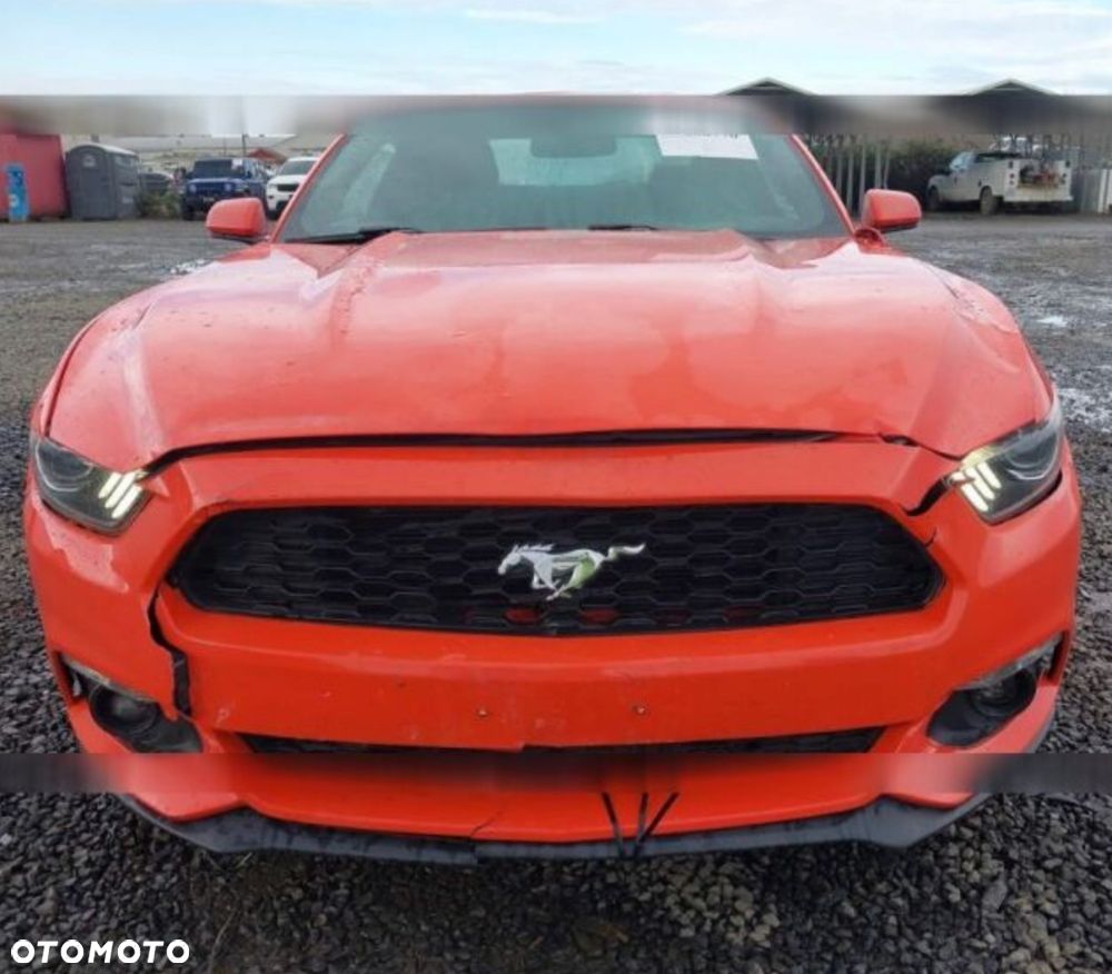 Ford Mustang 2.3 EcoBoost - 19