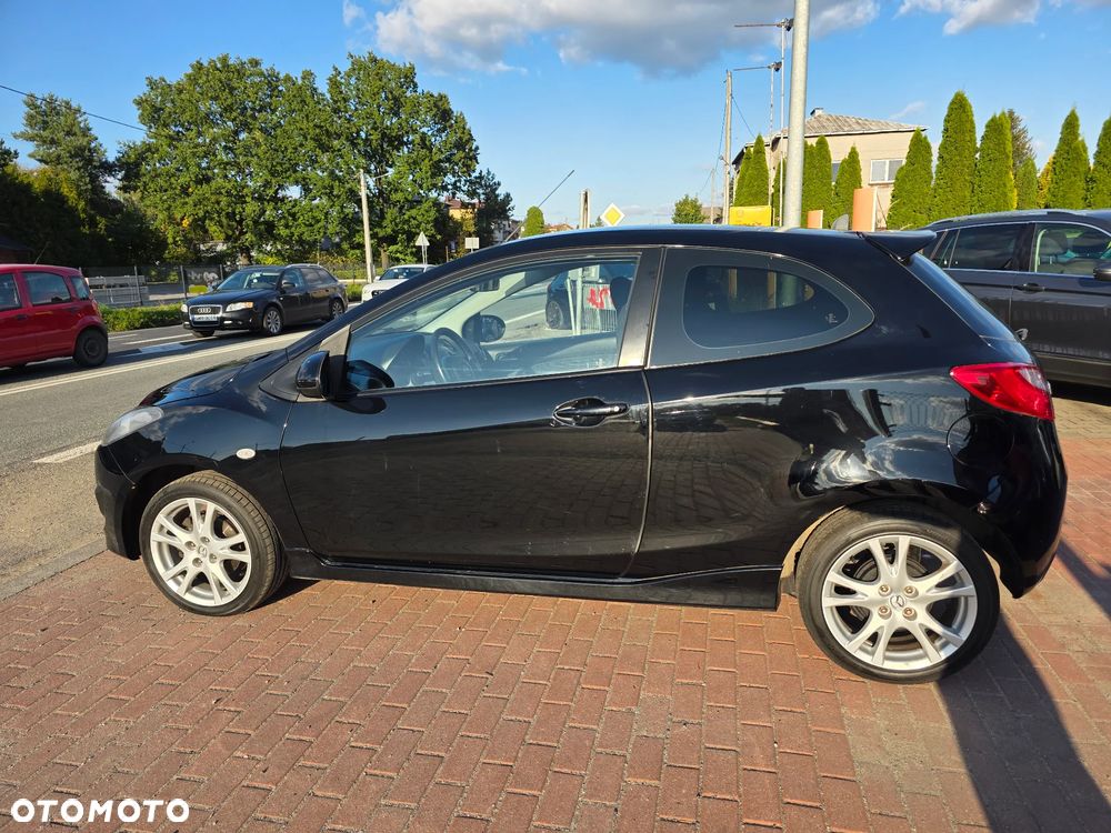 Mazda 2 - 8