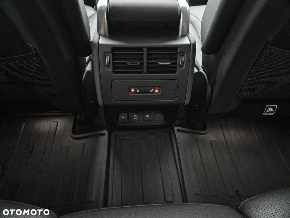 Land Rover Discovery - 17