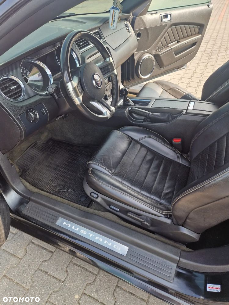 Ford Mustang 5.0 Ti-VCT V8 Black Shadow Edition - 24