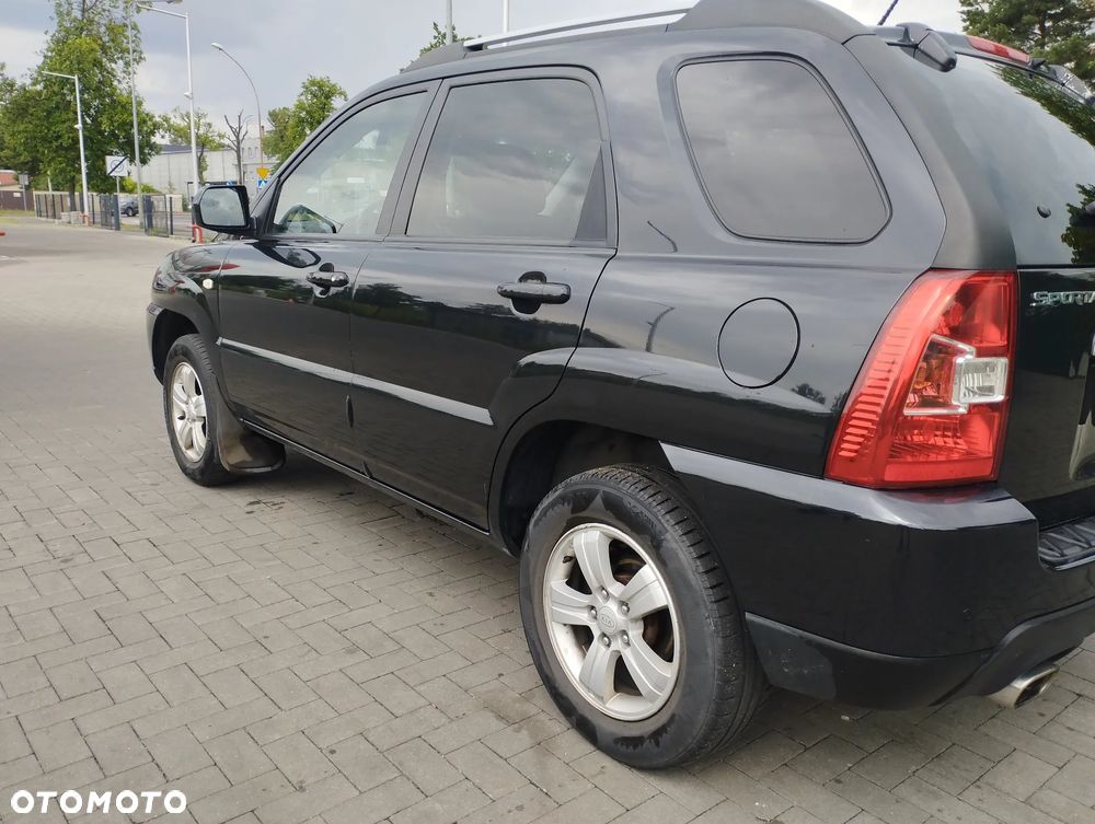 Kia Sportage 2.0 Tour - 4