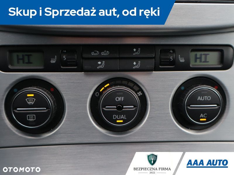 Volkswagen Passat Variant - 14