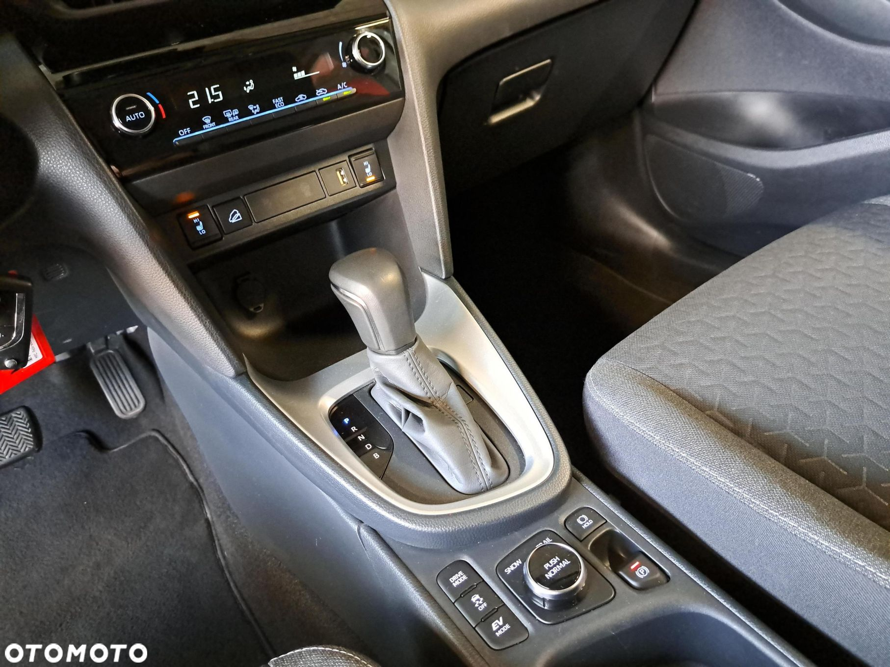Toyota Yaris Cross - 28