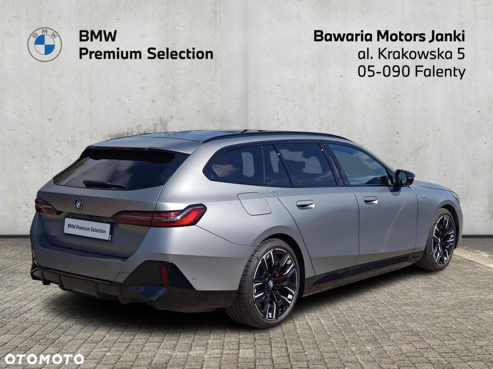 BMW i5 - 3