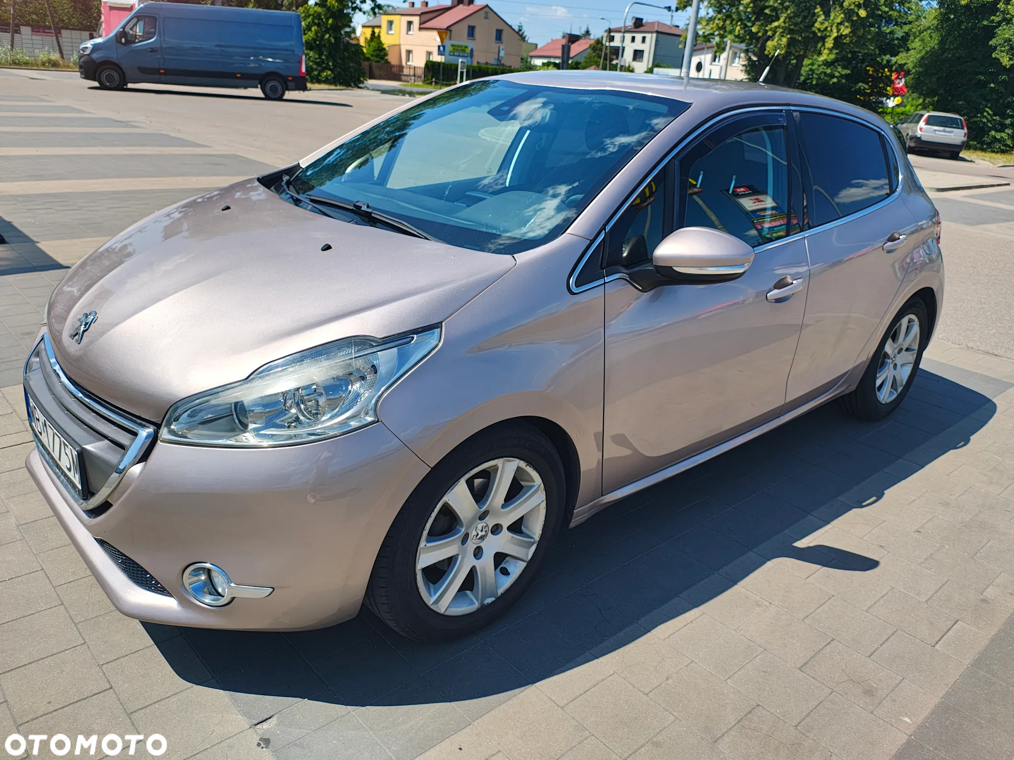 Peugeot 208 - 2