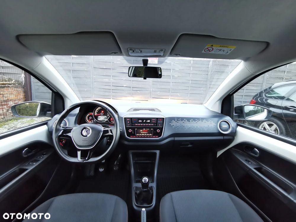 Volkswagen up! TSI (BlueMotion Technology) move - 27