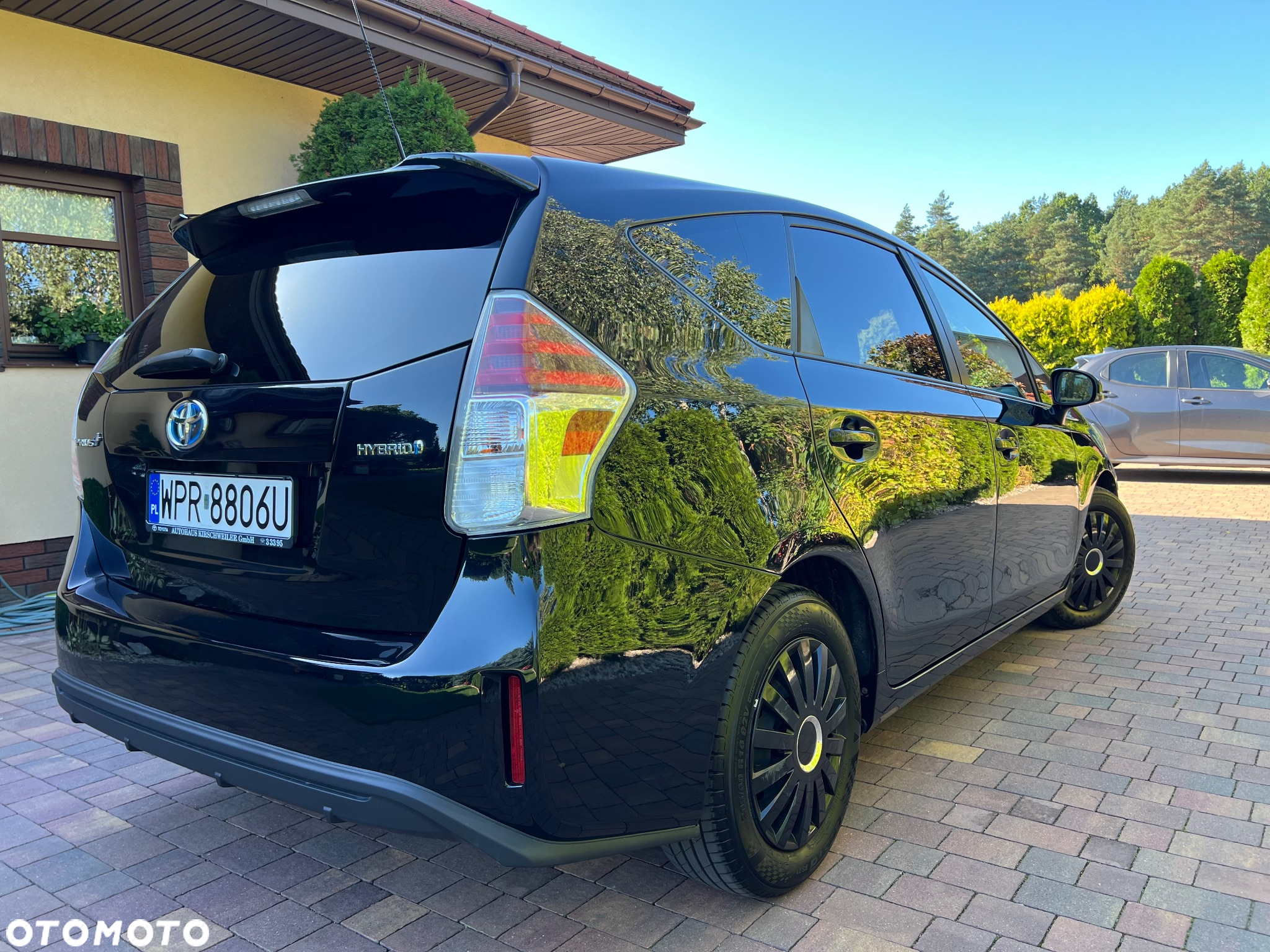 Toyota Prius+ (Hybrid) Comfort - 9