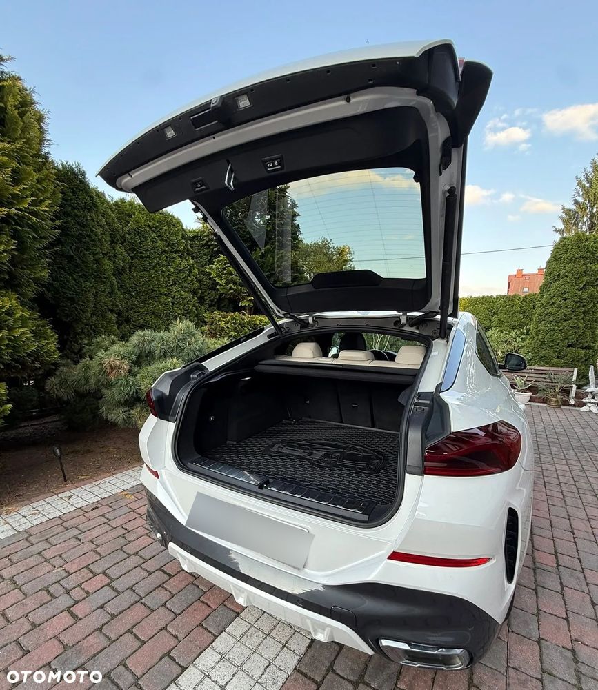 BMW X6 - 11