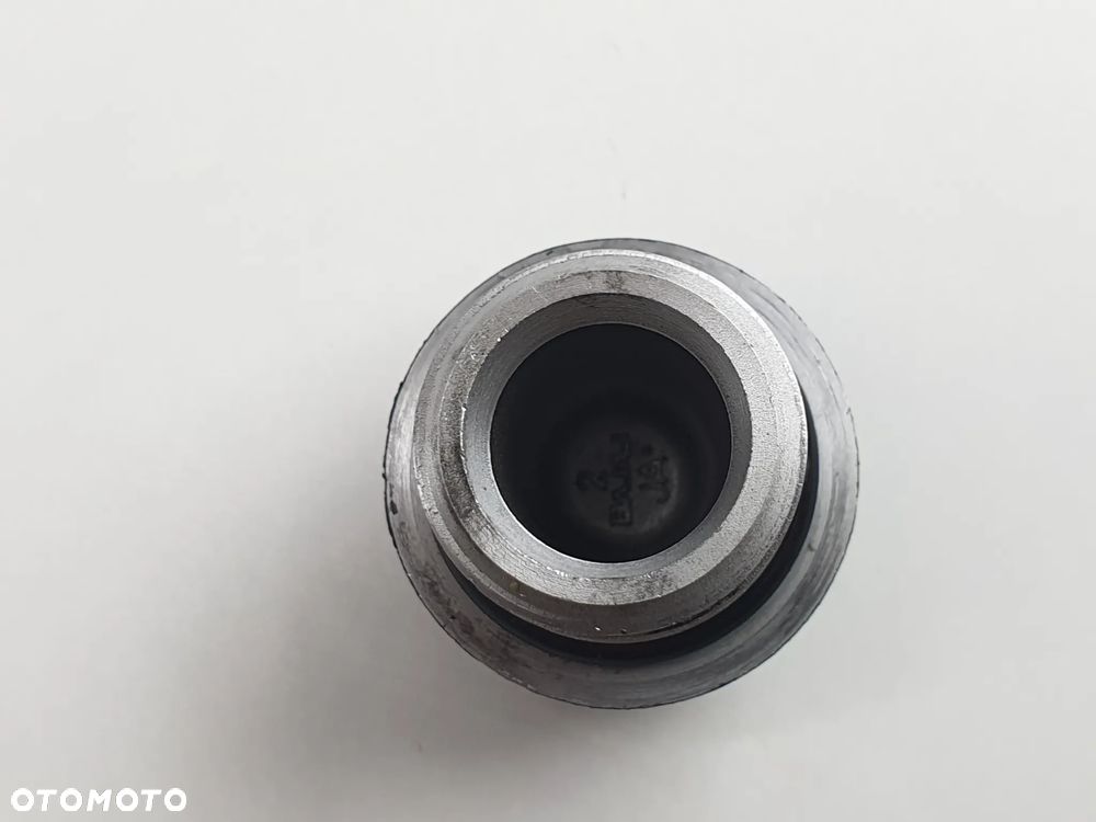 SRUBA SRUBY TULEJKA LPOZYSKO KTM DUKE 125 - 12