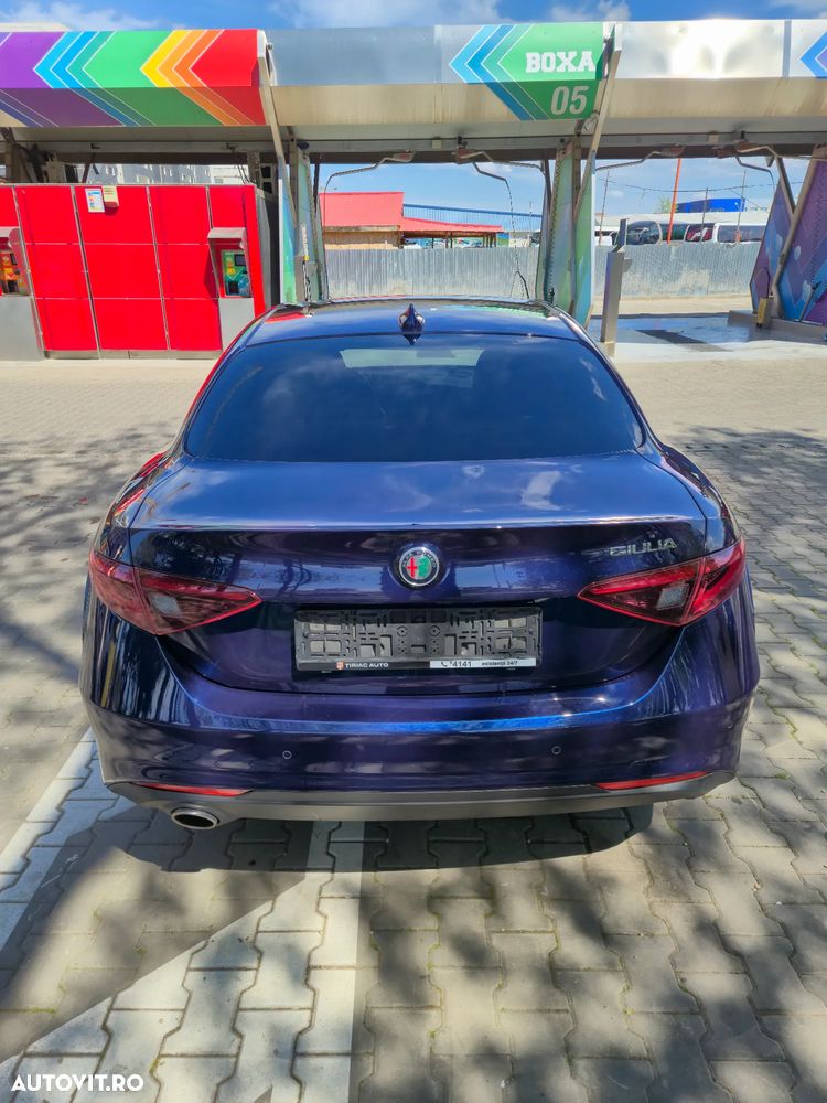 Alfa Romeo Giulia 2.0 Turbo RWD AT8 Super - 7