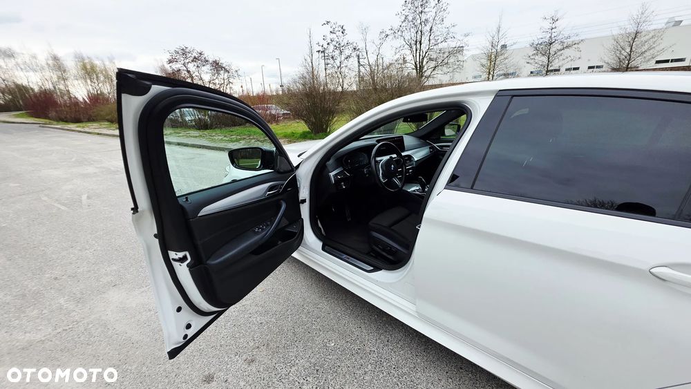 BMW Seria 5 520i GPF M Sport sport - 19