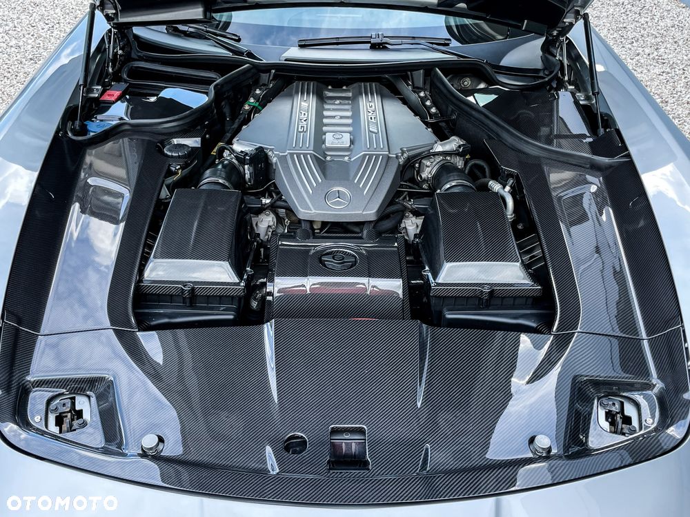Mercedes-Benz SLS - 24