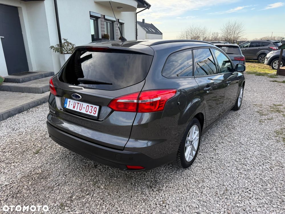 Ford Focus - 12