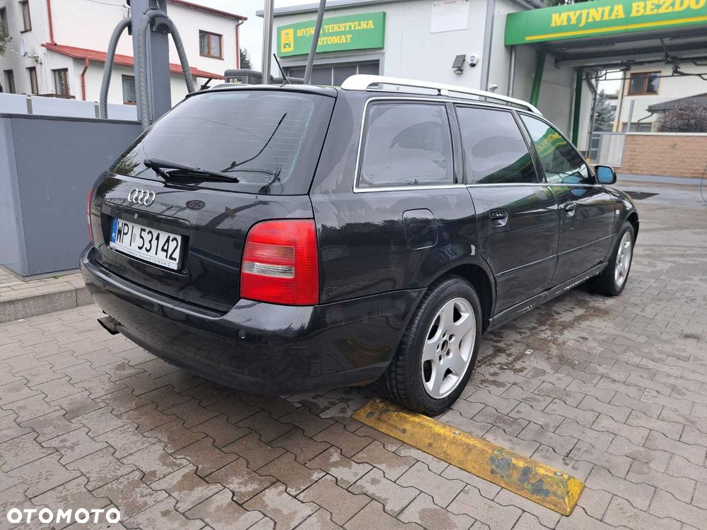 Audi A4 Avant - 4