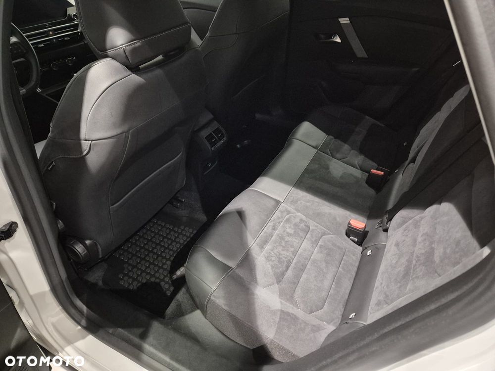 Citroën C4X 1.2 PureTech Max S&S EAT8 - 19