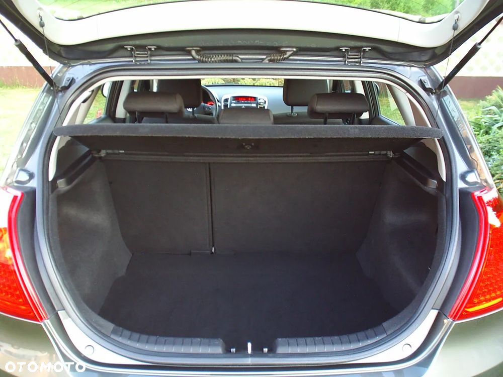 Kia Ceed 1.4 S Euro2012 - 6