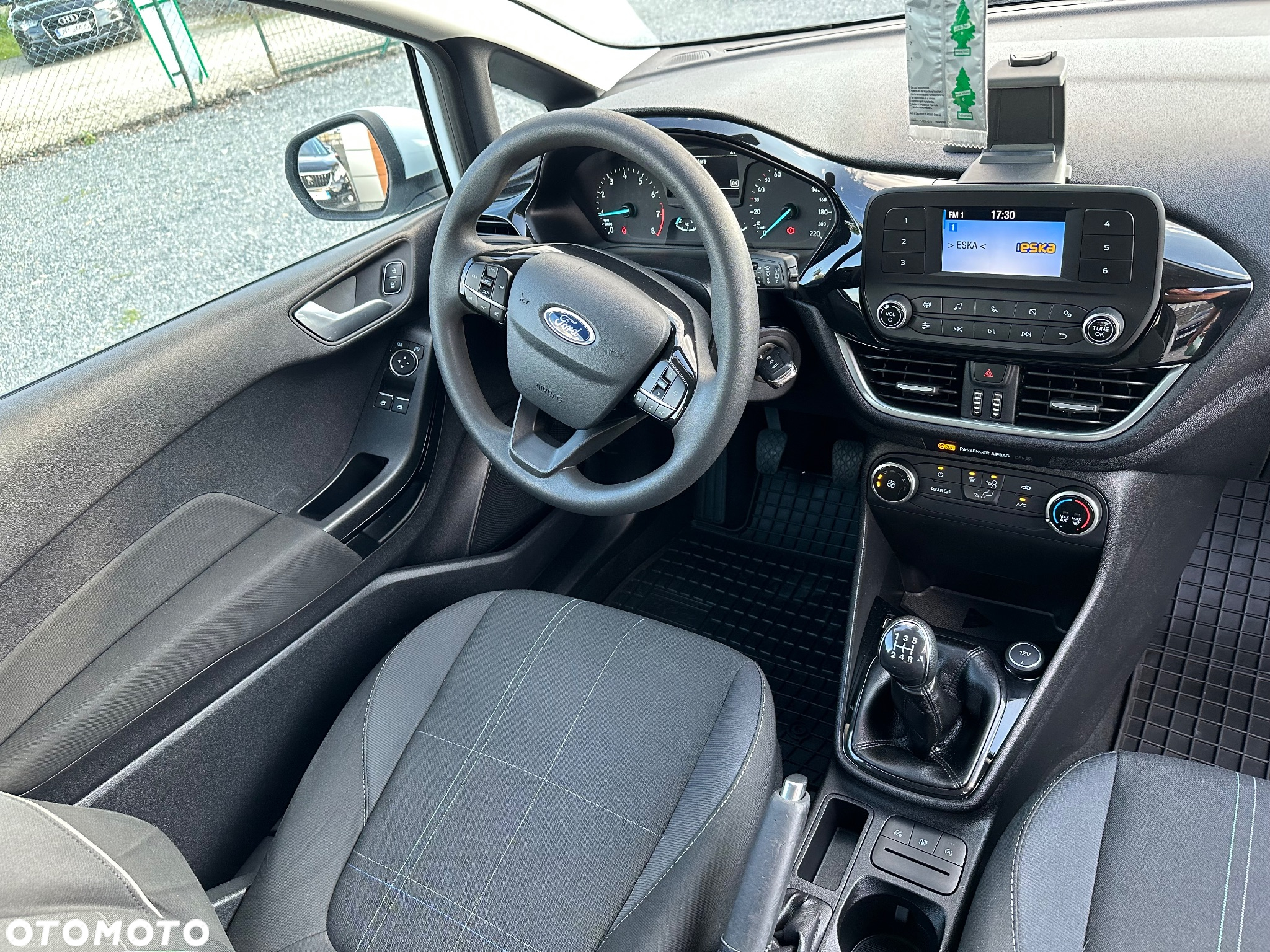 Ford Fiesta 1.1 Trend - 16