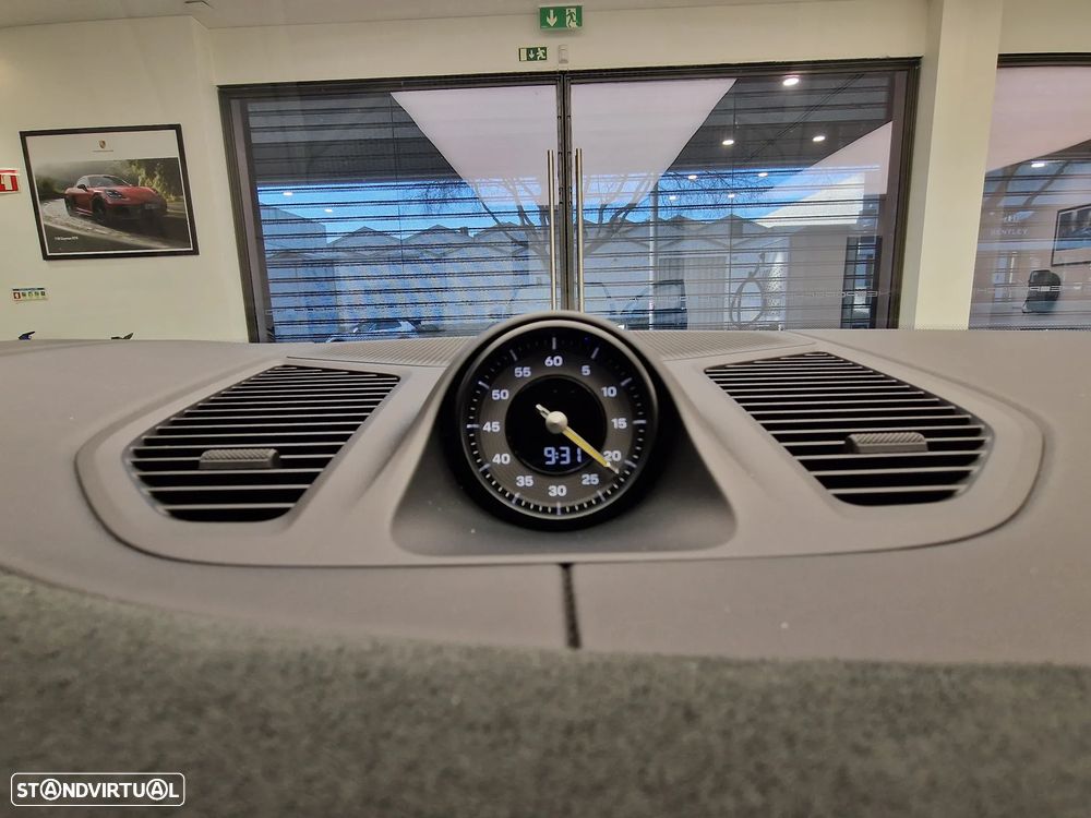 Porsche Cayenne Coupé Turbo E-Hybrid Pacote GT - 40