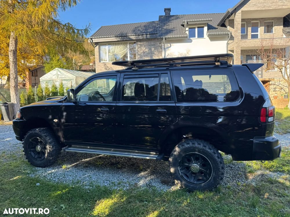 Mitsubishi Pajero - 10