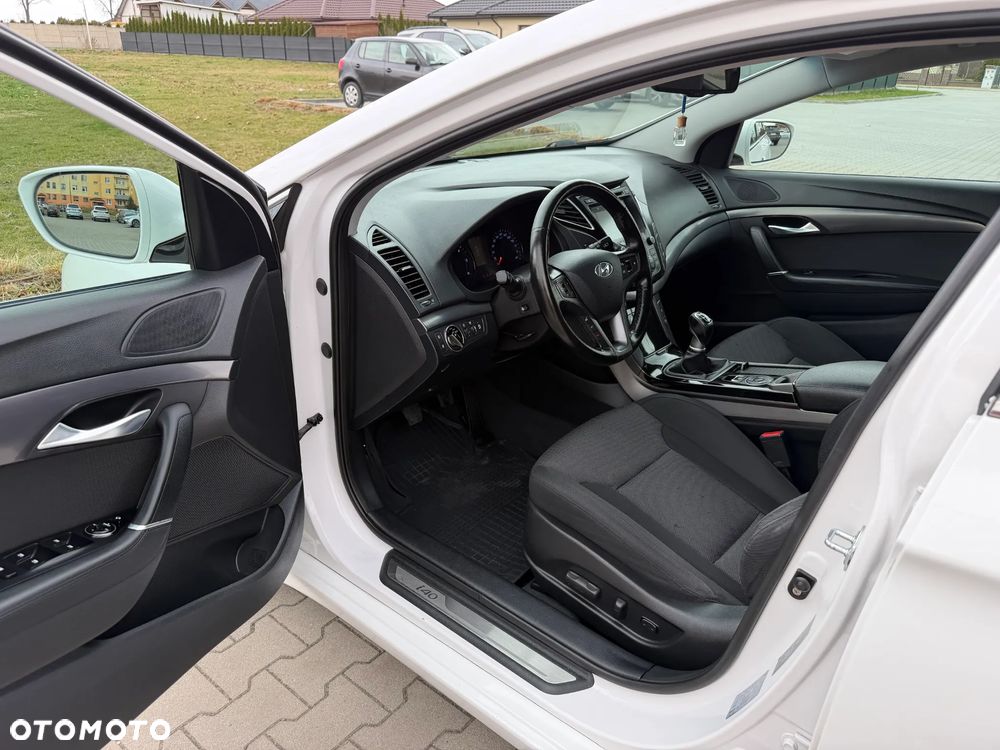 Hyundai i40 Kombi blue 1.7 CRDi Premium - 25