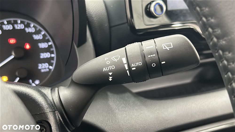 Toyota Yaris Hybrid 1.5 Comfort - 23