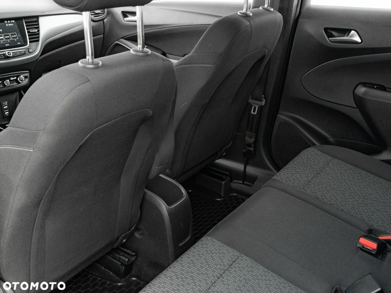 Opel Crossland X - 23