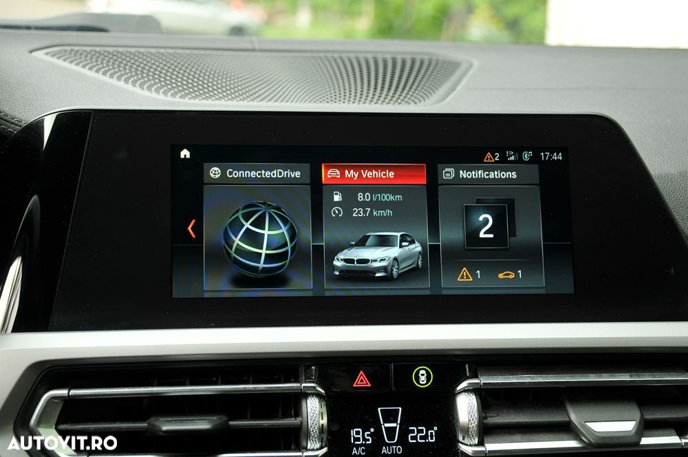 BMW Seria 3 318d Sport Line Shadow - 16