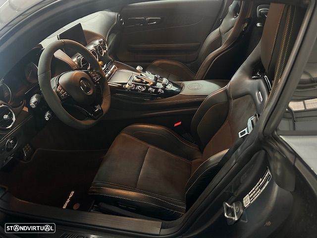 Mercedes-Benz AMG GT R - 16