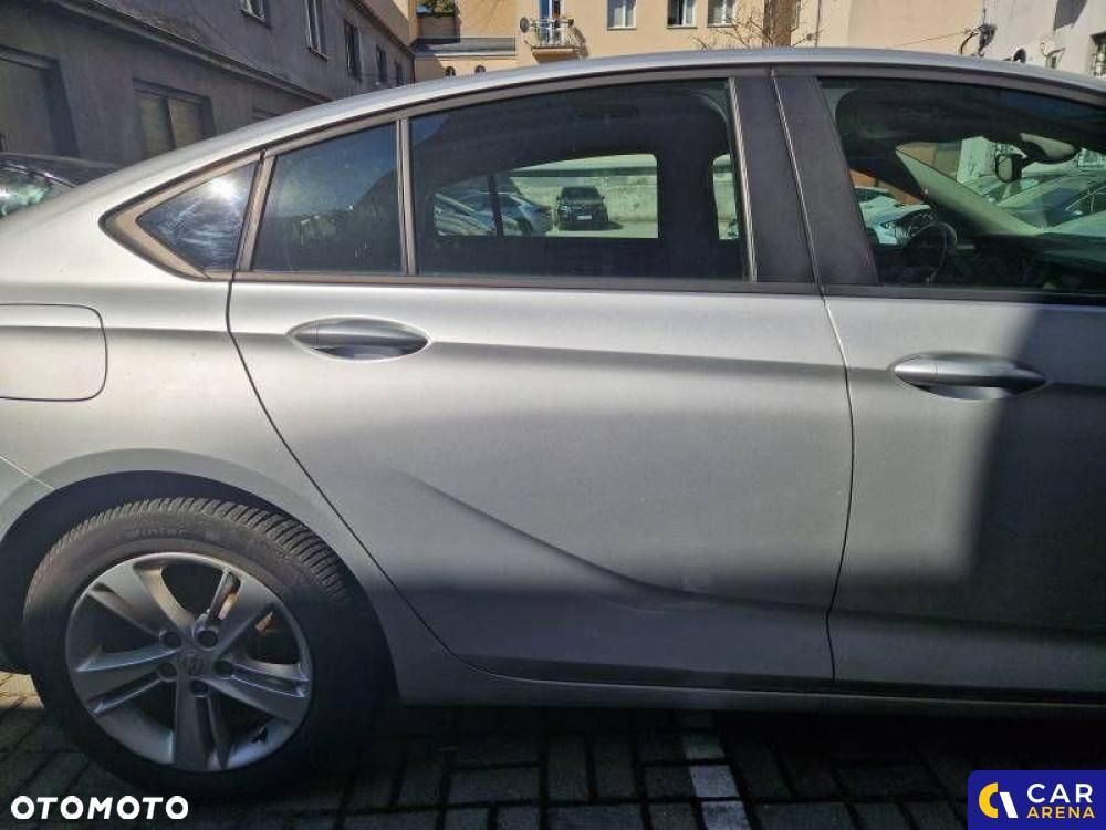 Opel Insignia - 24