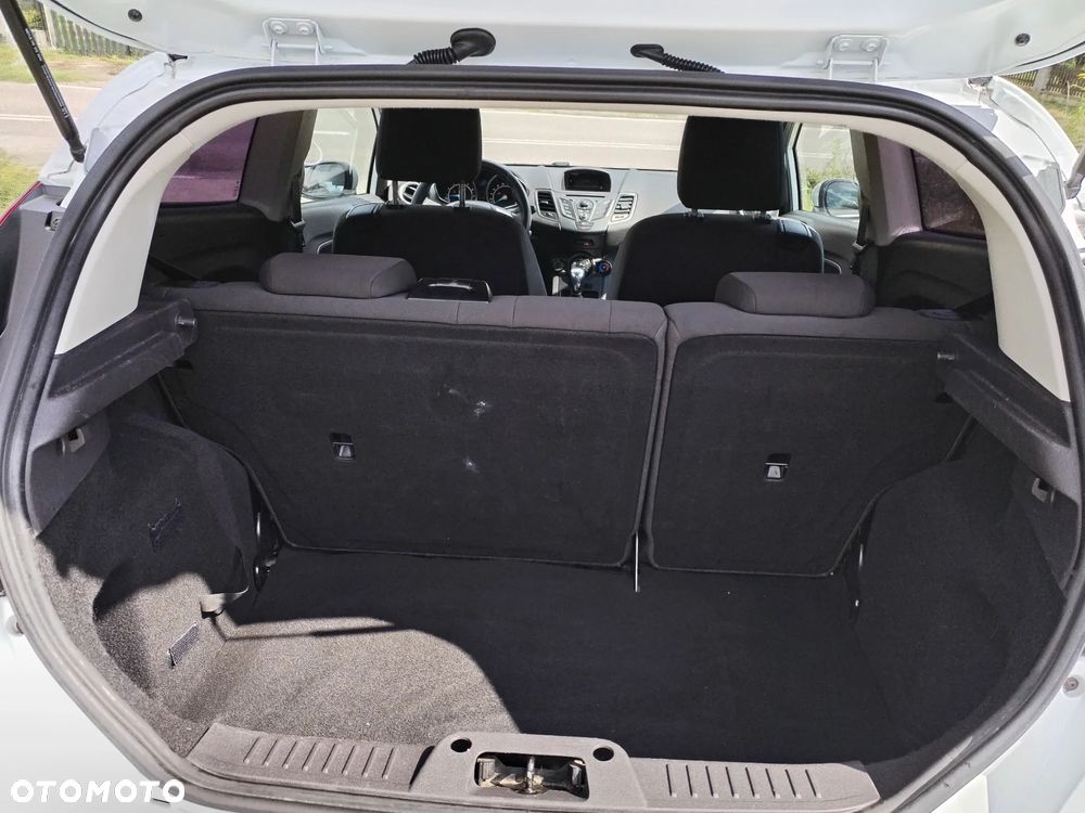 Ford Fiesta - 22