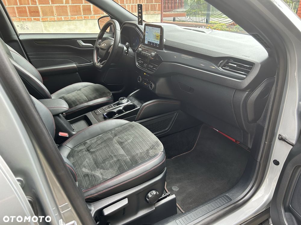 Ford Kuga - 8