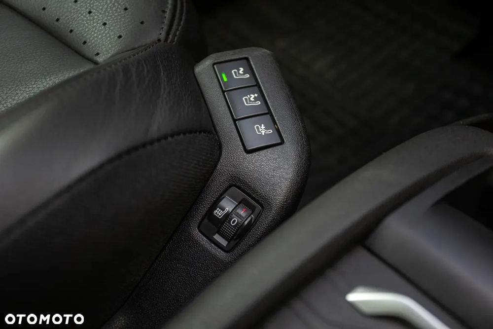 Citroën C4 Picasso BlueHDi 150 EAT6 Business Class - 25
