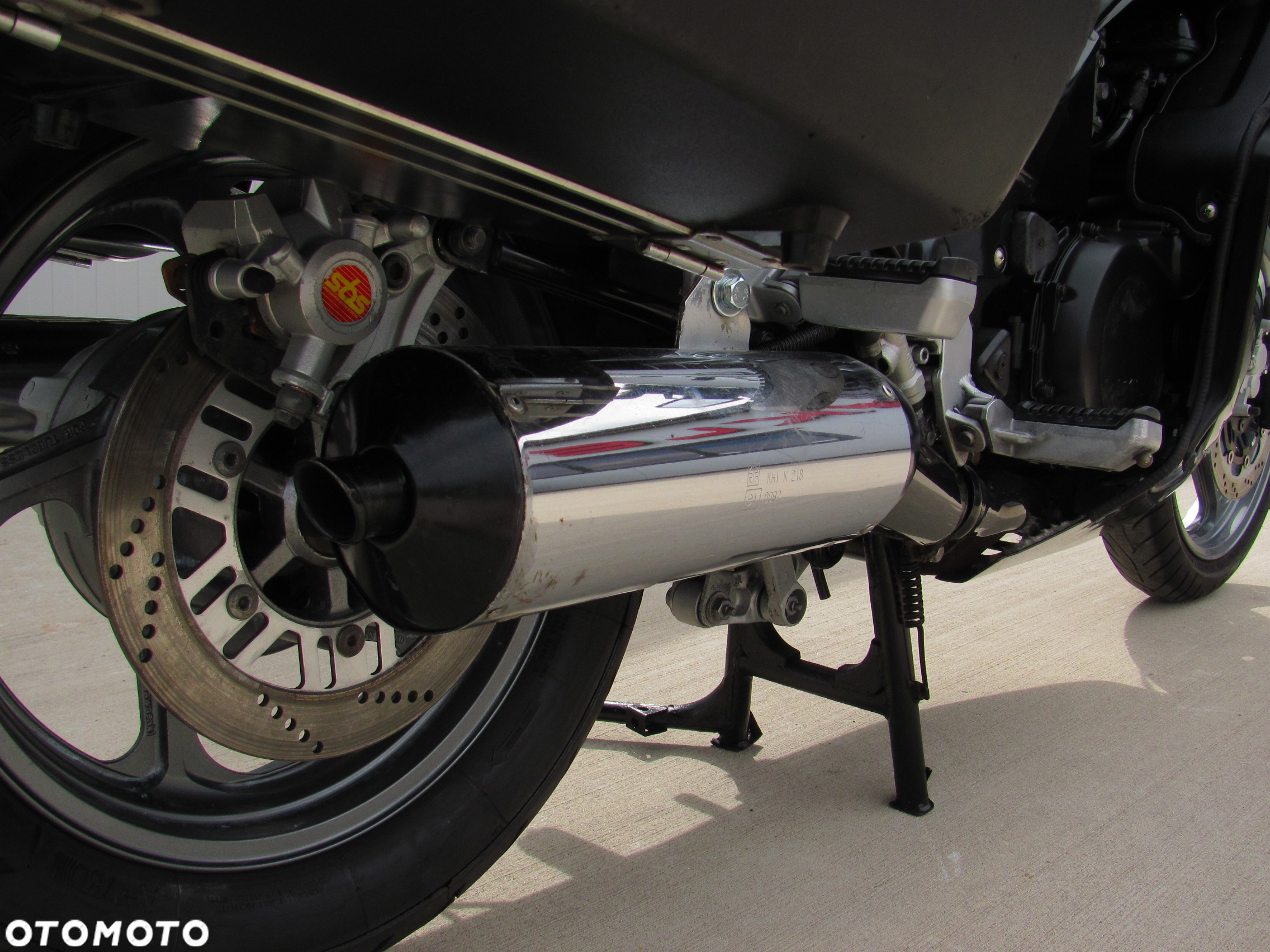 Kawasaki 1000 GTR - 6