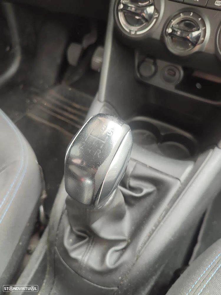 Peugeot 208 1.2 PureTech Signature - 9