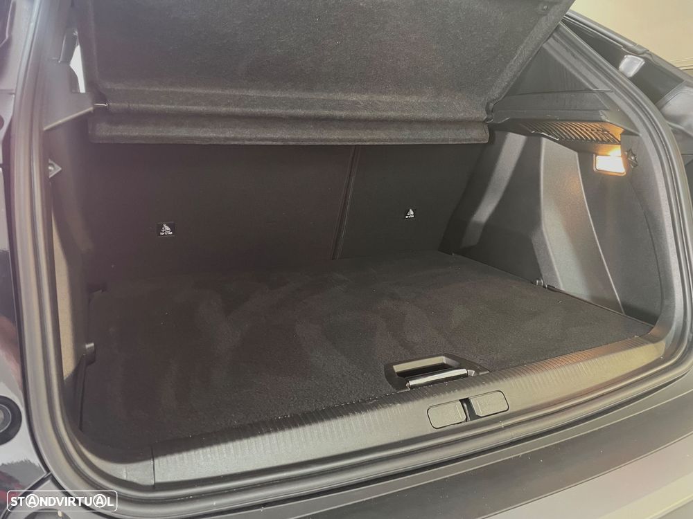 Peugeot 2008 Hybrid 136 e-DSC Allure - 16
