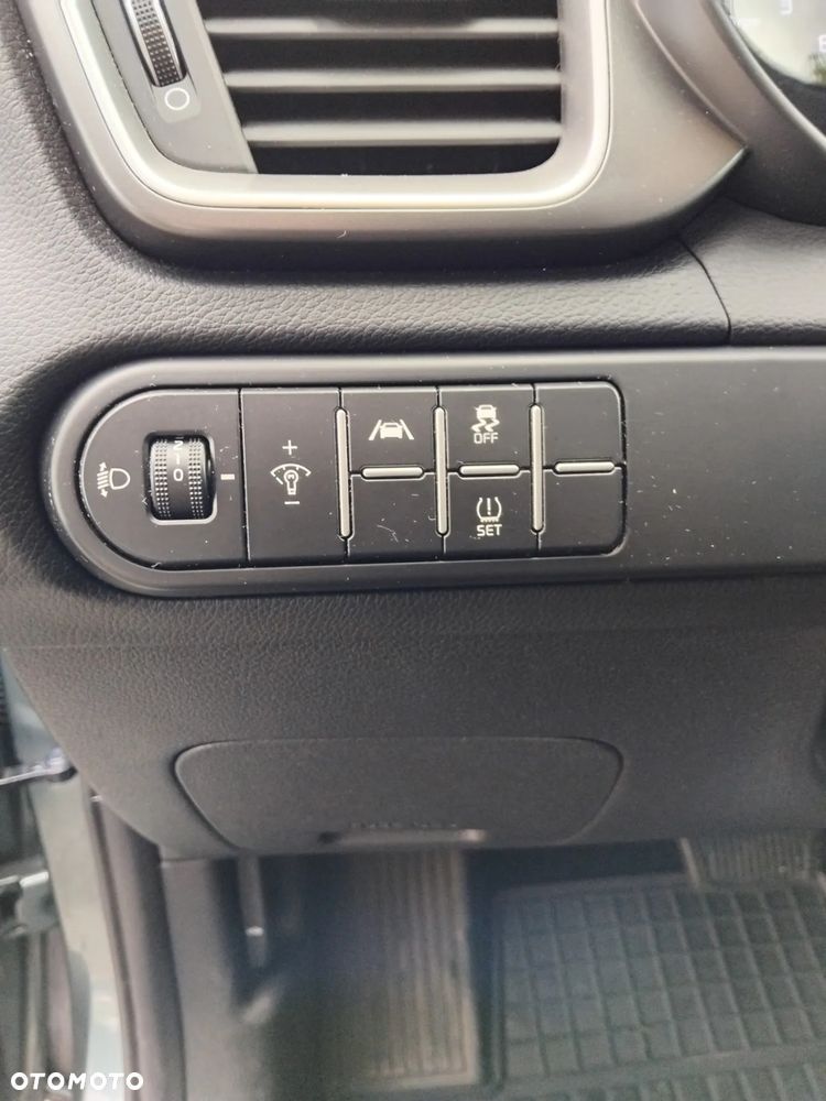 Kia XCeed 1.5 T-GDI M DCT - 19