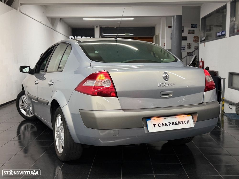 Renault Mégane 1.5 dCi Dynamique Luxe - 6