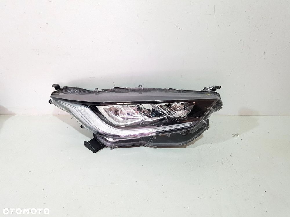 TOYOTA YARIS IV 4 LAMPA FULL LED PRZÓD PRZEDNIA PRAWA EUROPA ORYGINAŁ - 1